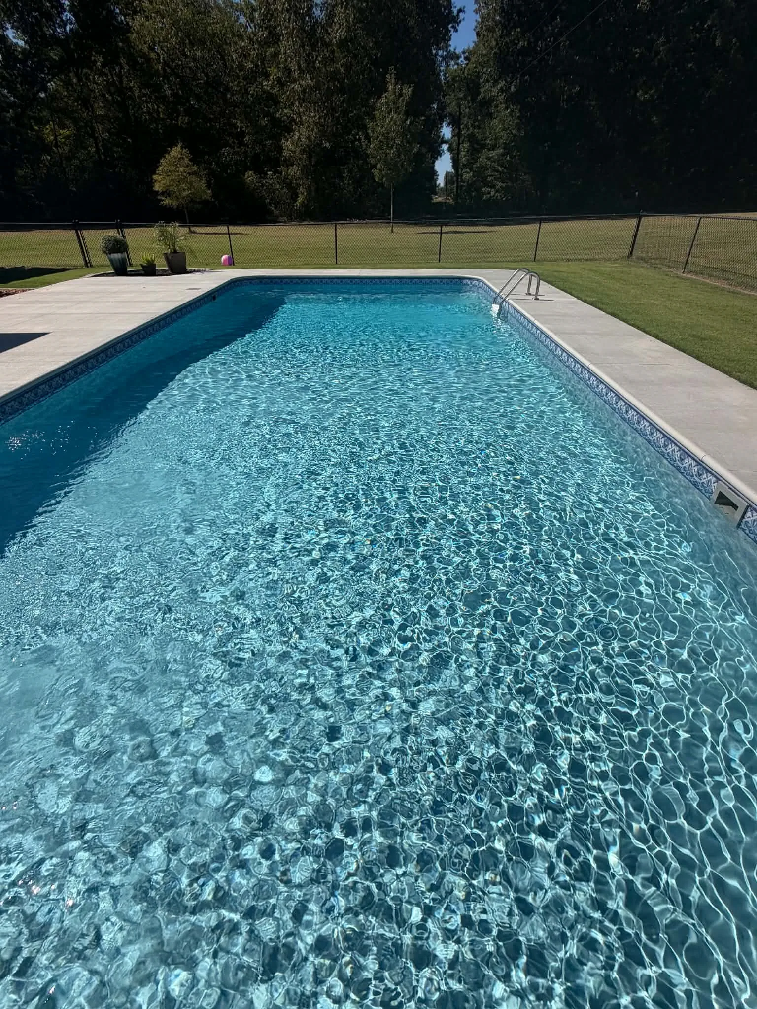 Asteria Iris pool liner installation photo